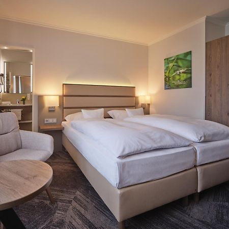 Parkhotel Am Taunus Оберурзель Экстерьер фото