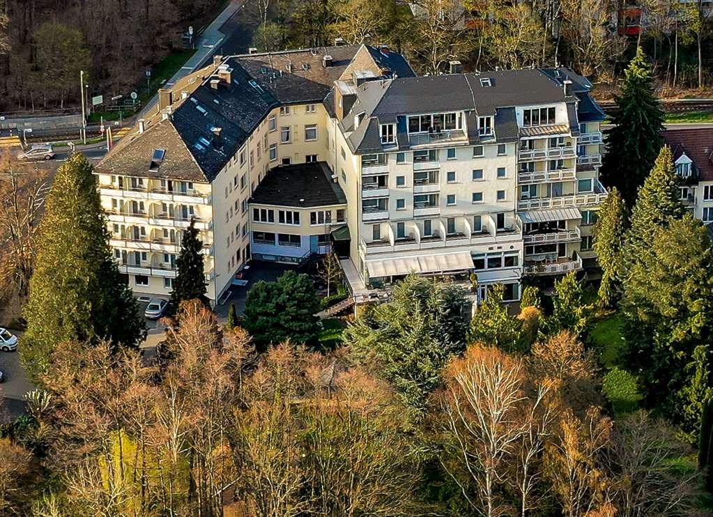 Parkhotel Am Taunus Оберурзель Экстерьер фото