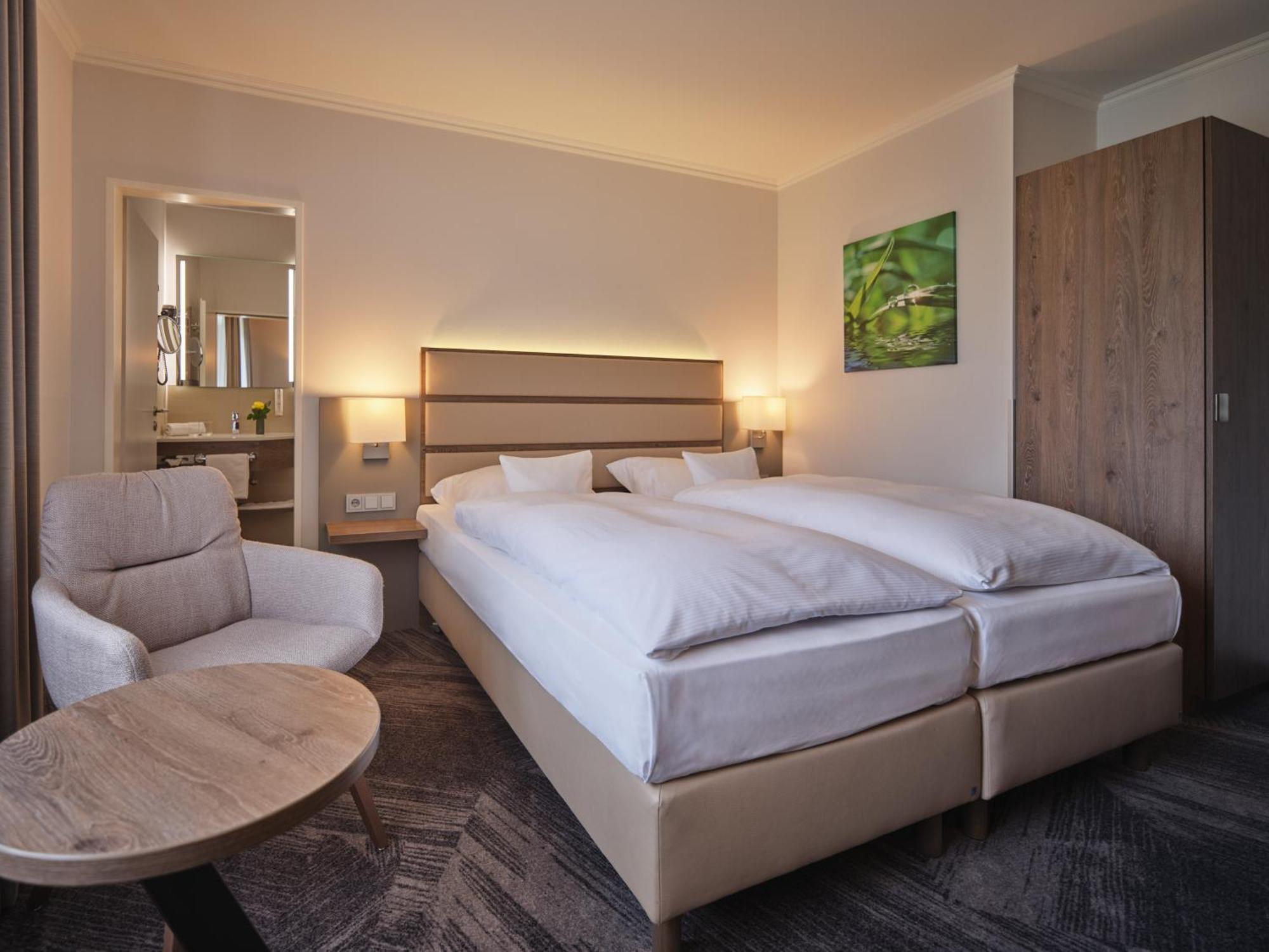 Parkhotel Am Taunus Оберурзель Экстерьер фото