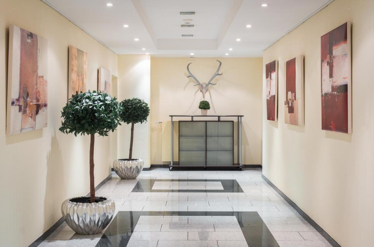 Parkhotel Am Taunus Оберурзель Экстерьер фото